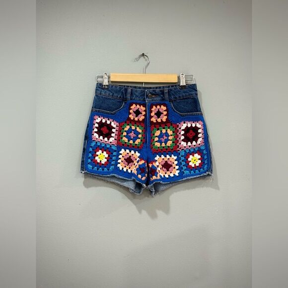 Farm Rio Crocheted High-Rise Denim Shorts Size 26 (2) EUC - Picture 1 of 5